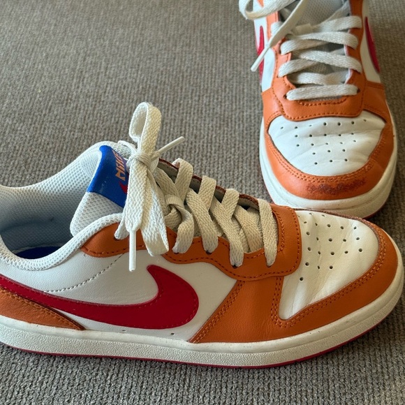 Nike Orange and White Sneakers with Classic Design - Picture 3 of 8